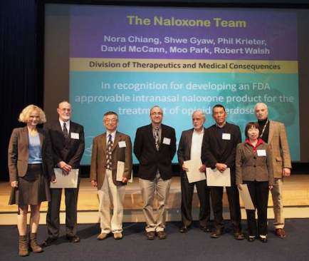 Nalaxone team, see caption